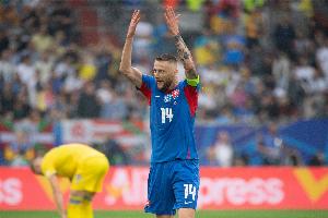 罗马诺：费内巴切推动引进什克里尼亚尔交易，谈判正在进行中