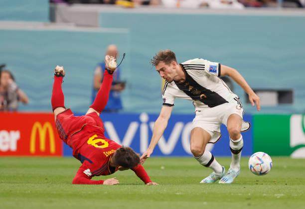 开云在线-【辣评】为何拜仁能虐巴萨，德国却拿捏不了西班牙？